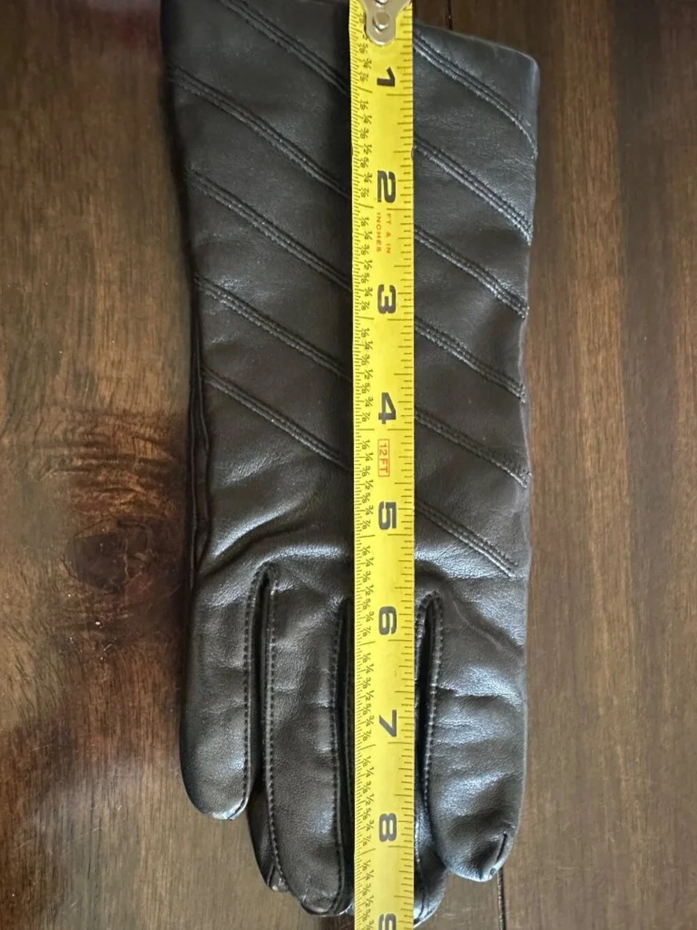 Fownes Vintage Black Leather Gloves 6 1/2 Acrylic Lining Stiched Design